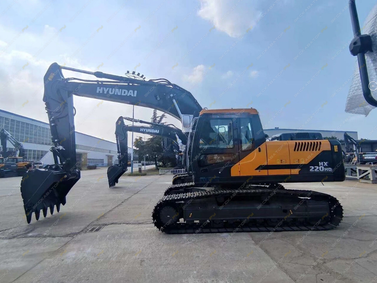 Hyundai HX220 [2]