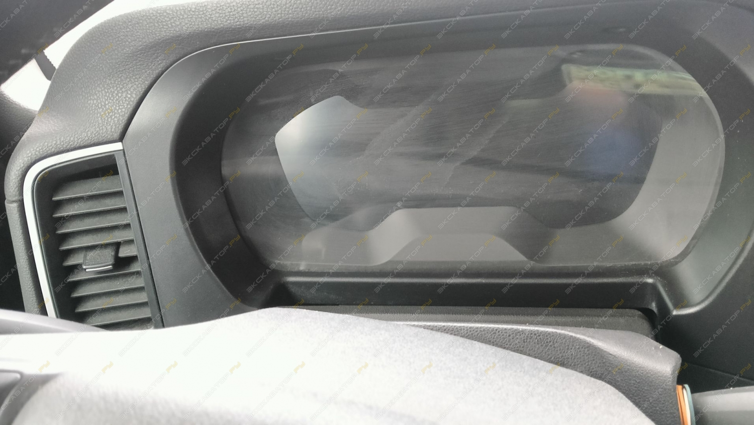 Shacman SX4188YY381 [20]