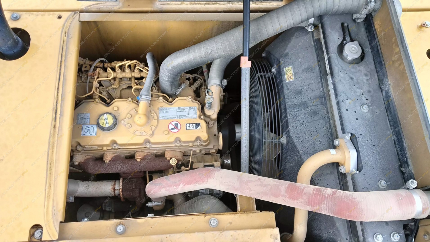 Caterpillar 318D2 L [10]