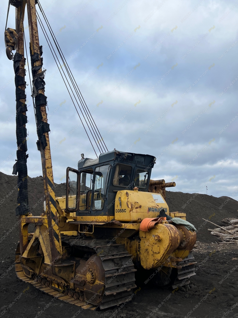Komatsu D355C-3 [1]