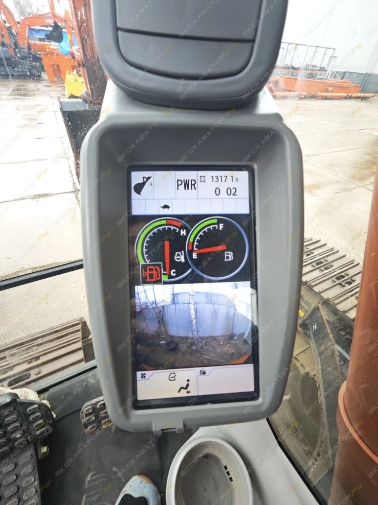 Hitachi ZX200-5 [1]