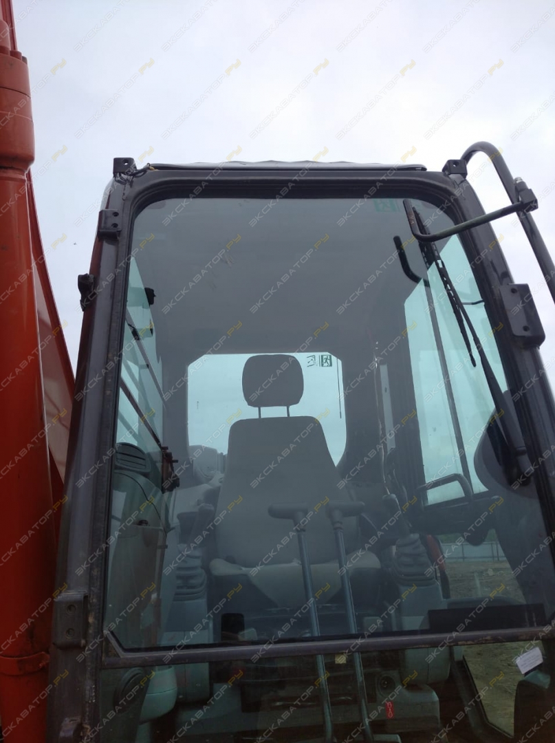 Hitachi ZX240-5G [17]