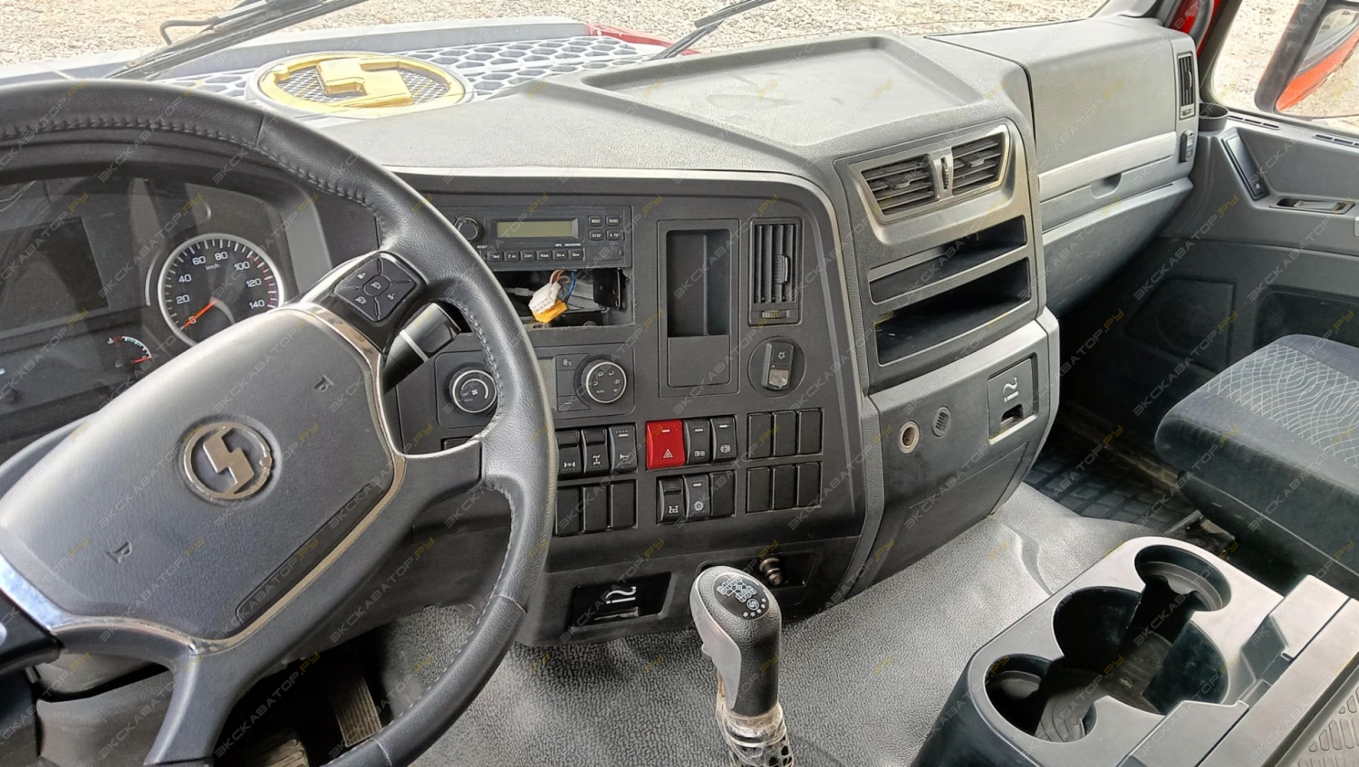 Shacman SX33186V366 [14]