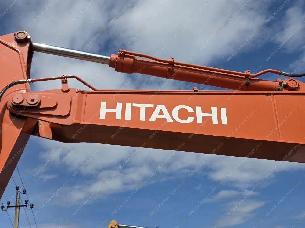 Hitachi ZX200-5 [17]