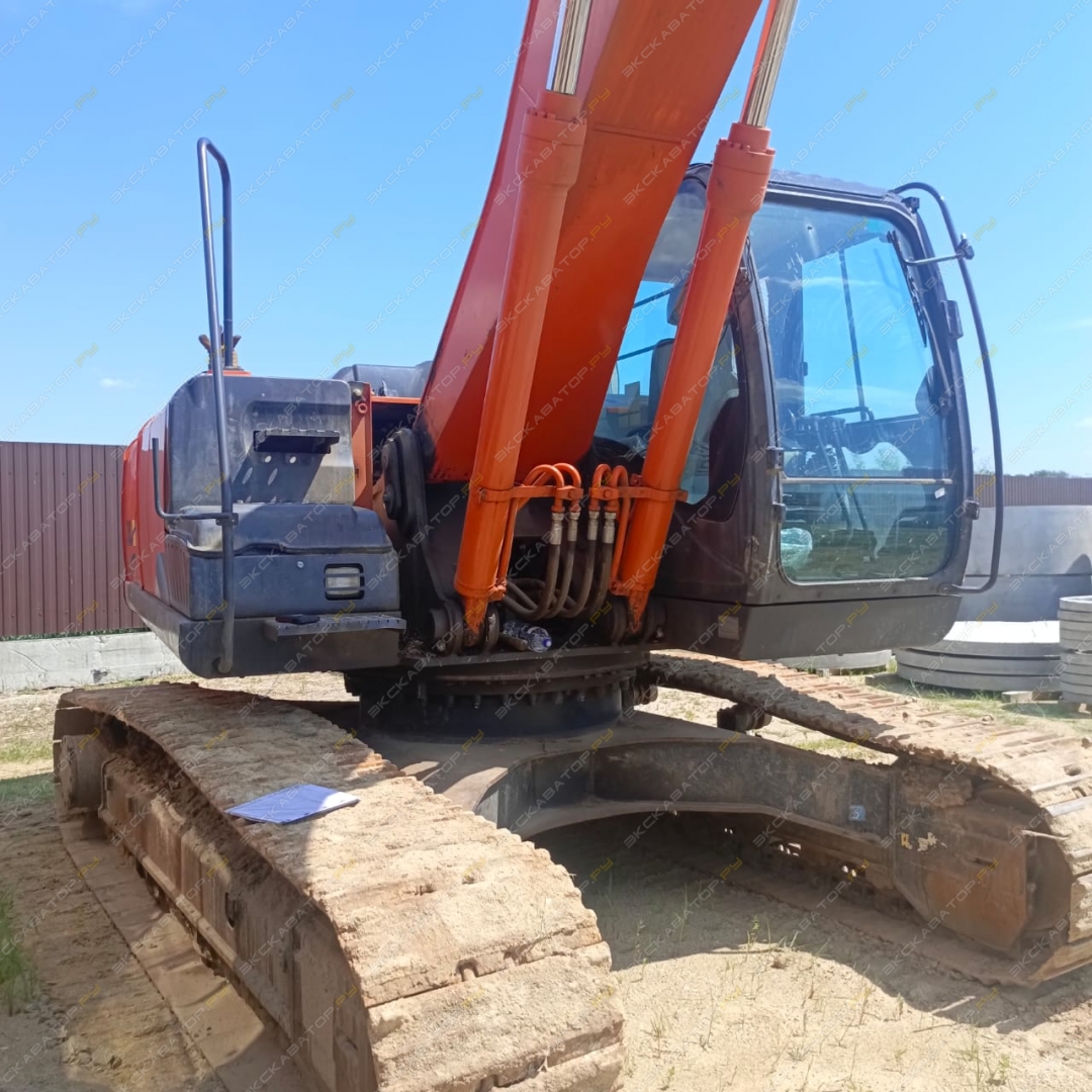 Hitachi ZX240-5G [58]