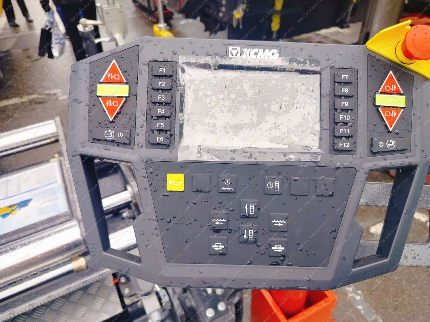 XCMG RP805S [7]