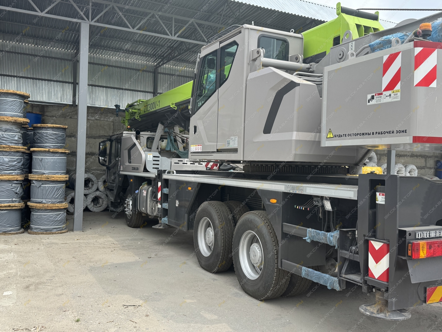 Zoomlion ZTC300V [10]