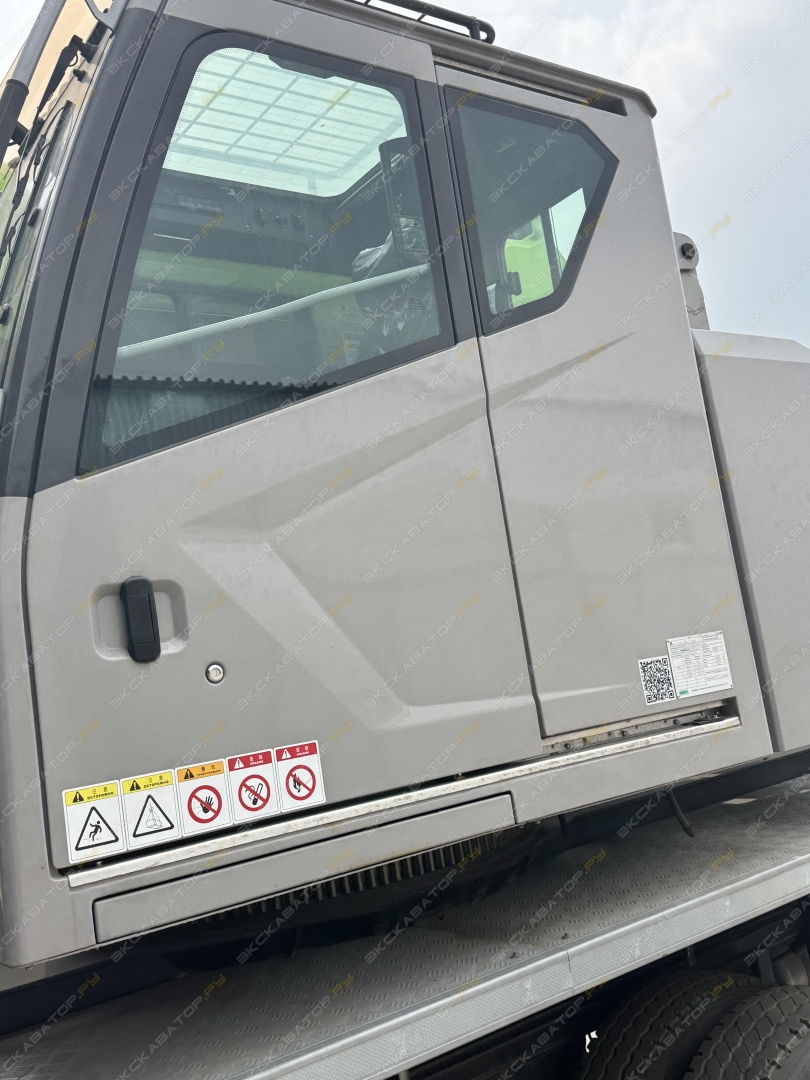 Zoomlion ZTC300V [9]