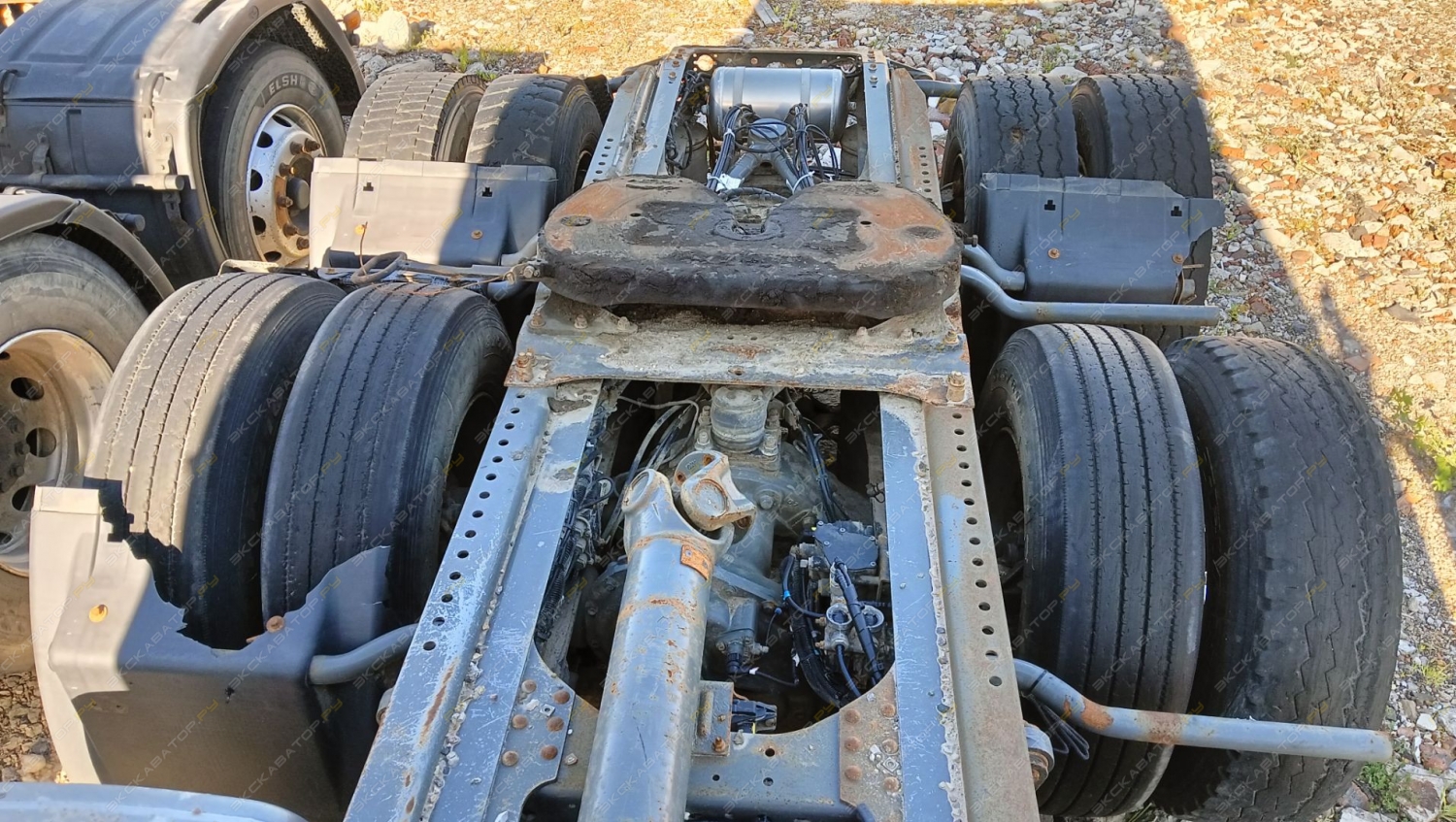 Sitrak C7H 6x4 [24]