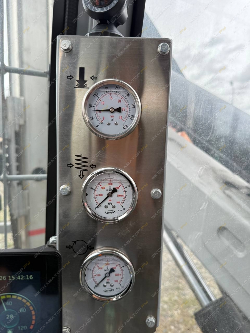 Atlas Copco ROC L6-44 [26]