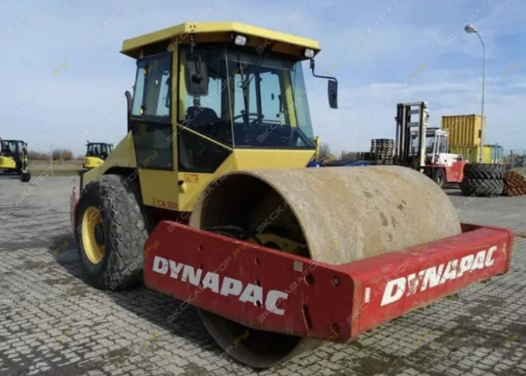 Dynapac CA250D [1]