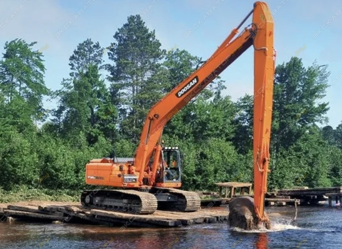 Develon DX225LCA Doosan [0]