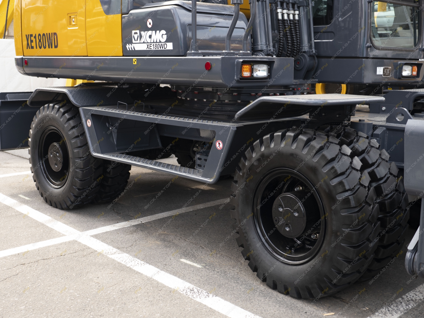 XCMG XE180WD [6]