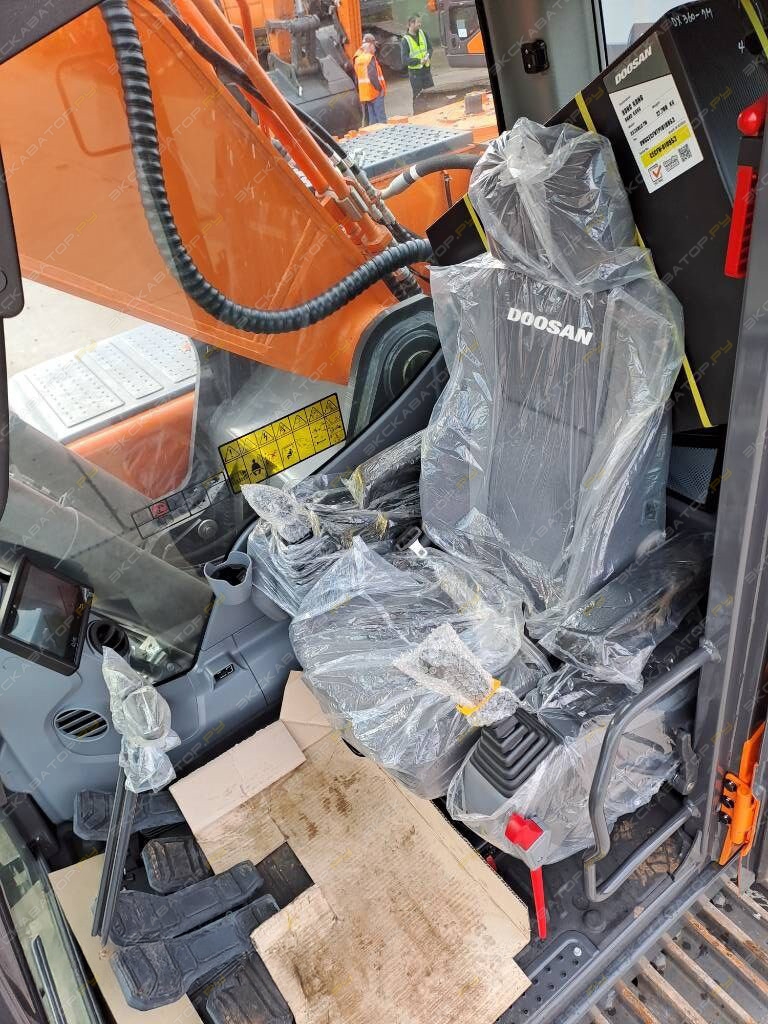 Doosan DX360LC-7B [7]