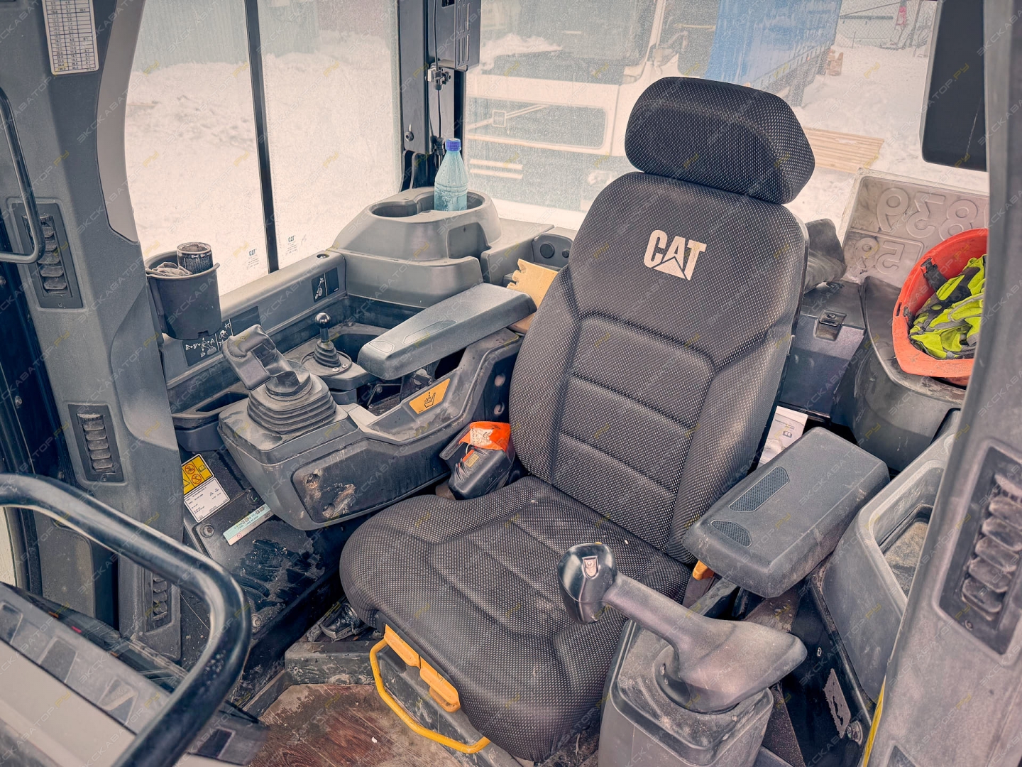 Caterpillar D5 [11]
