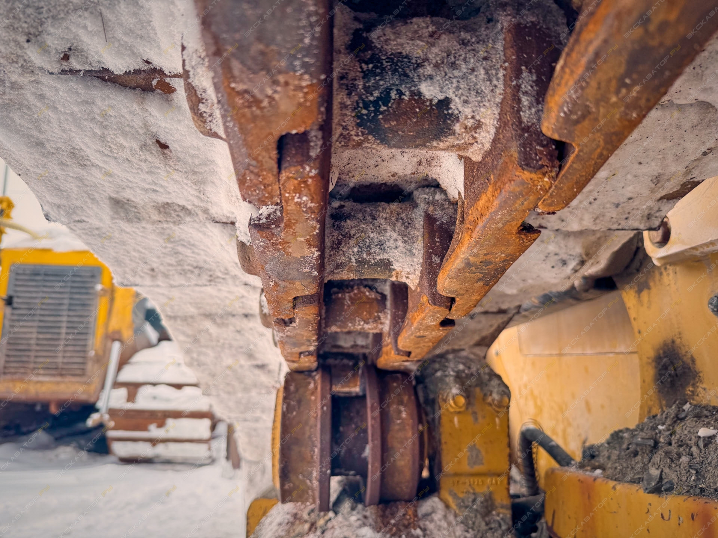 Caterpillar D5 [16]