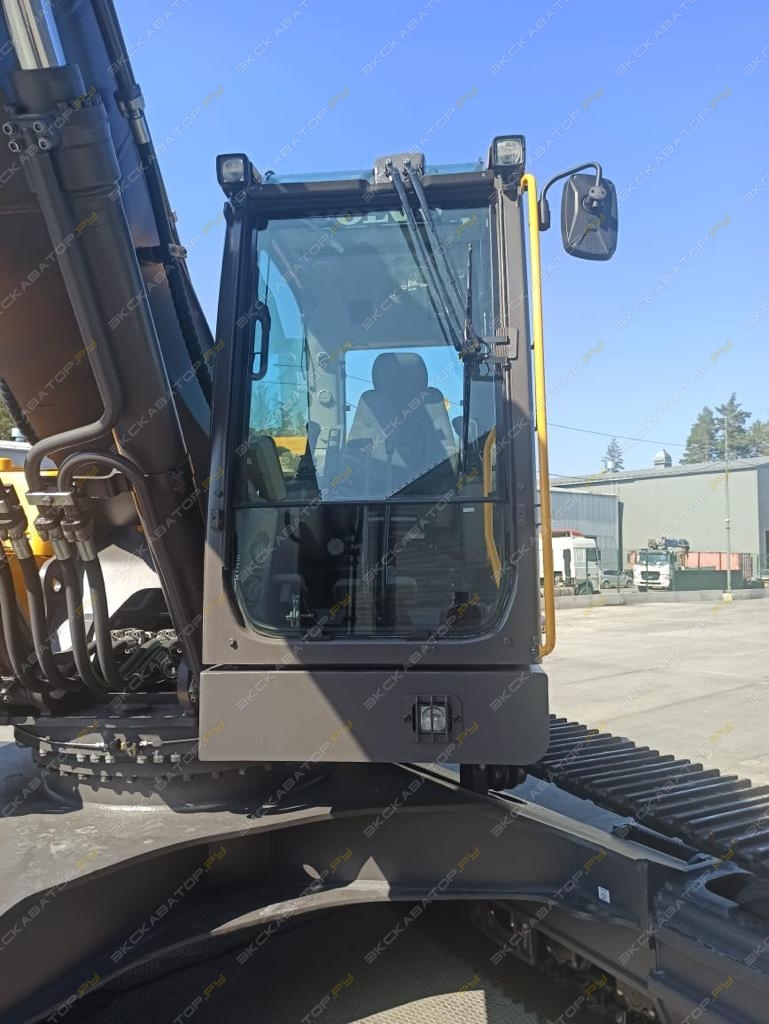 Volvo EC380DL [9]