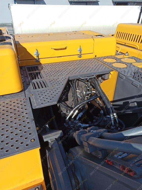 Volvo EC 750DL [14]