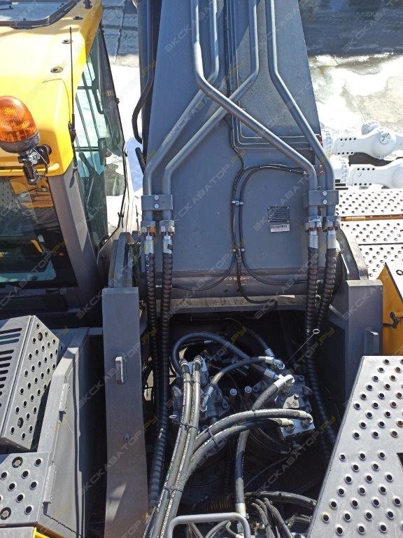 Volvo EC 750DL [9]