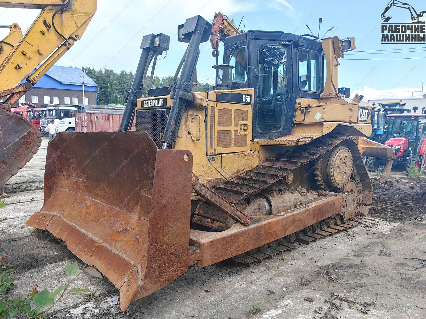 Caterpillar D6R [7]