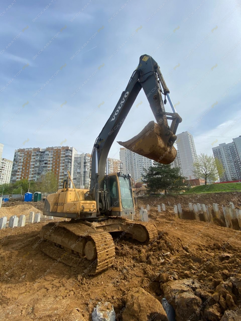 Volvo EC210B [0]