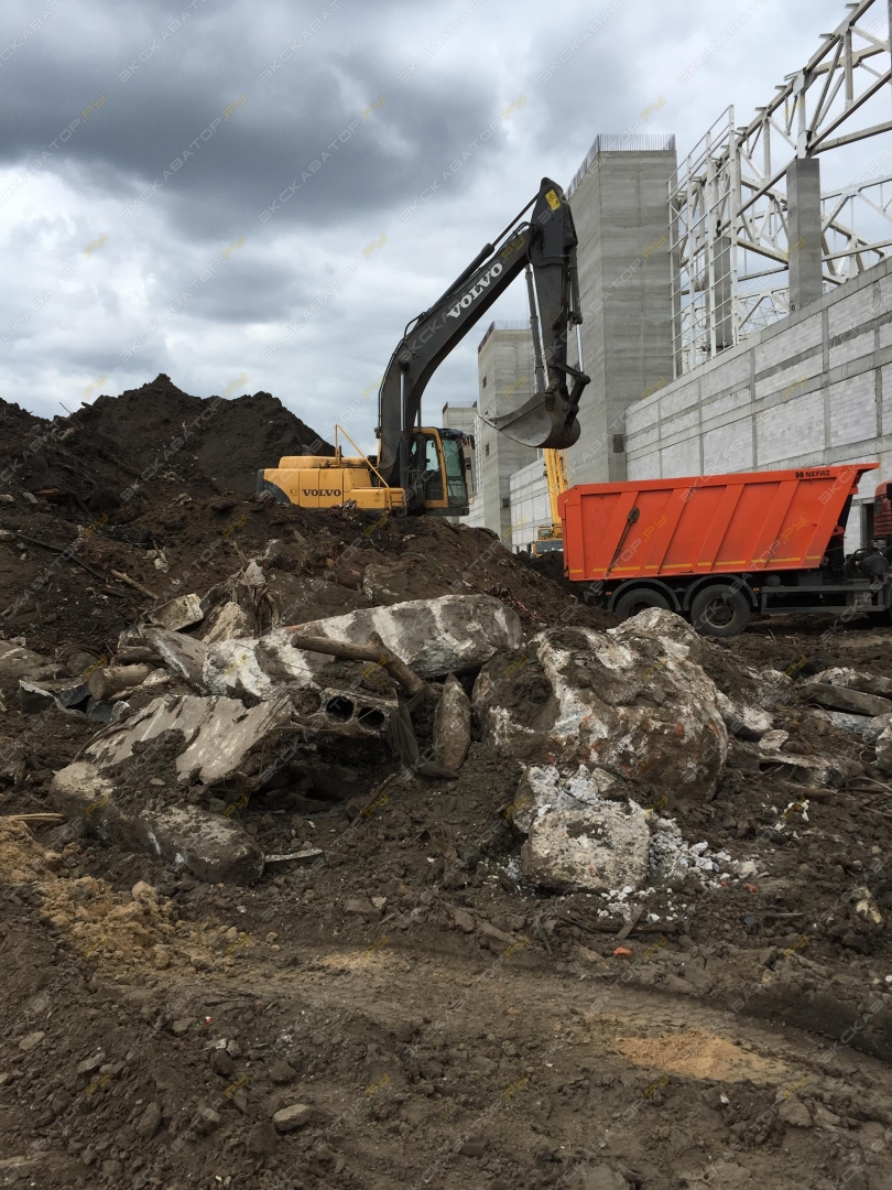 Volvo EC210B [2]