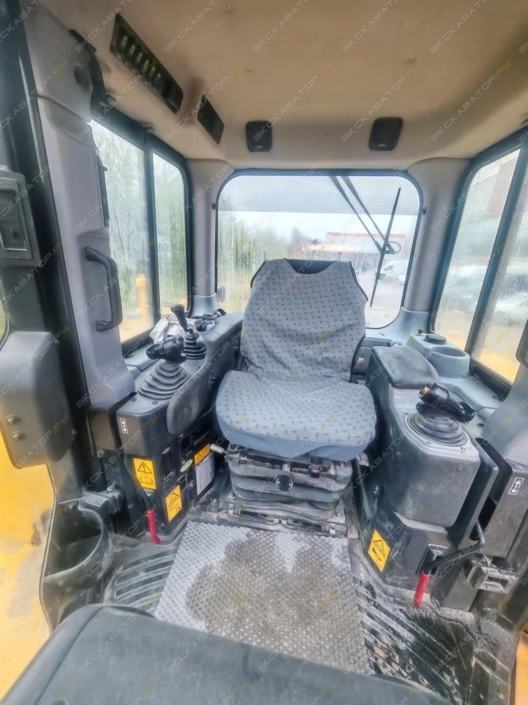 Komatsu D155A-6 [7]