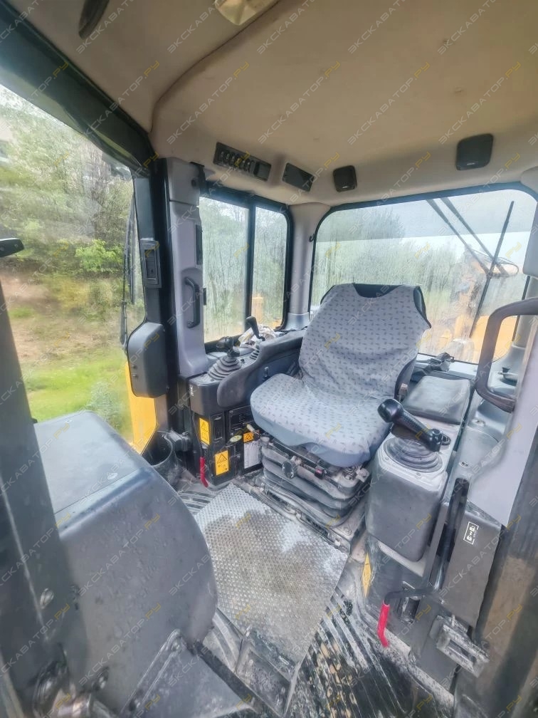 Komatsu D155A-6 [10]