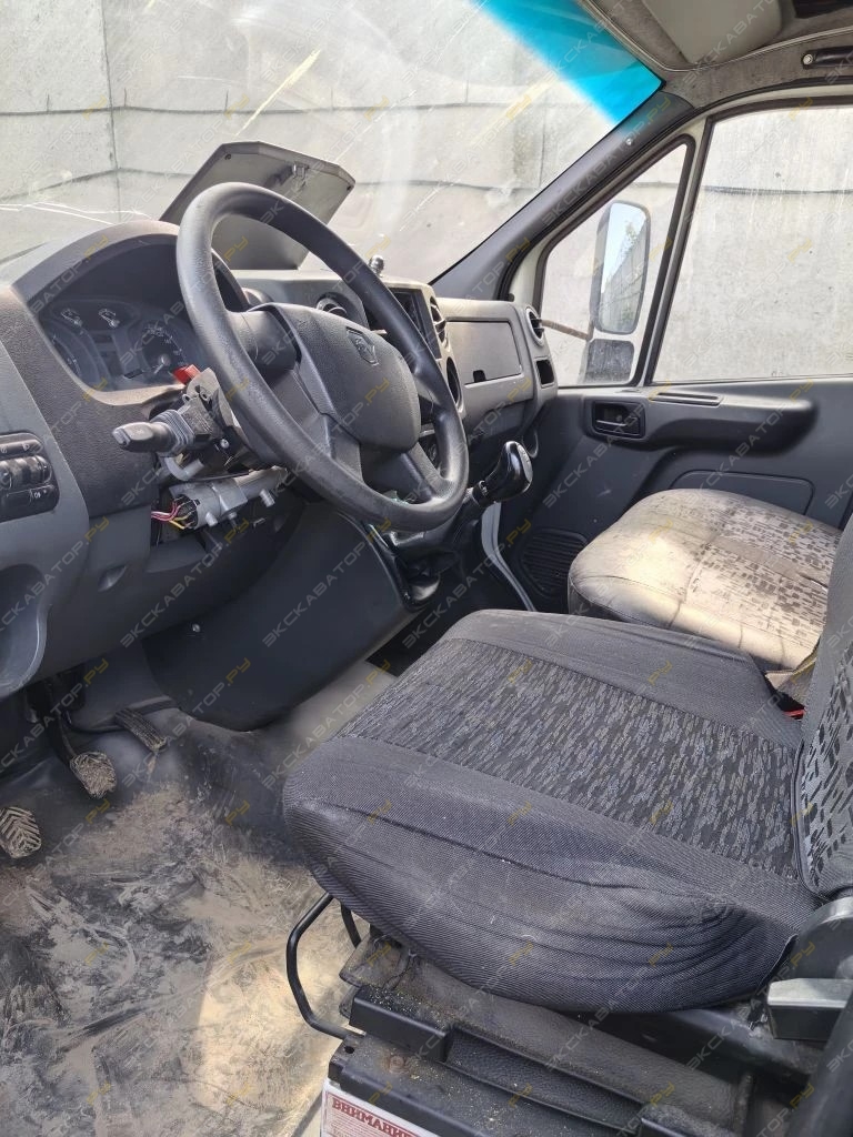 27996D [8]