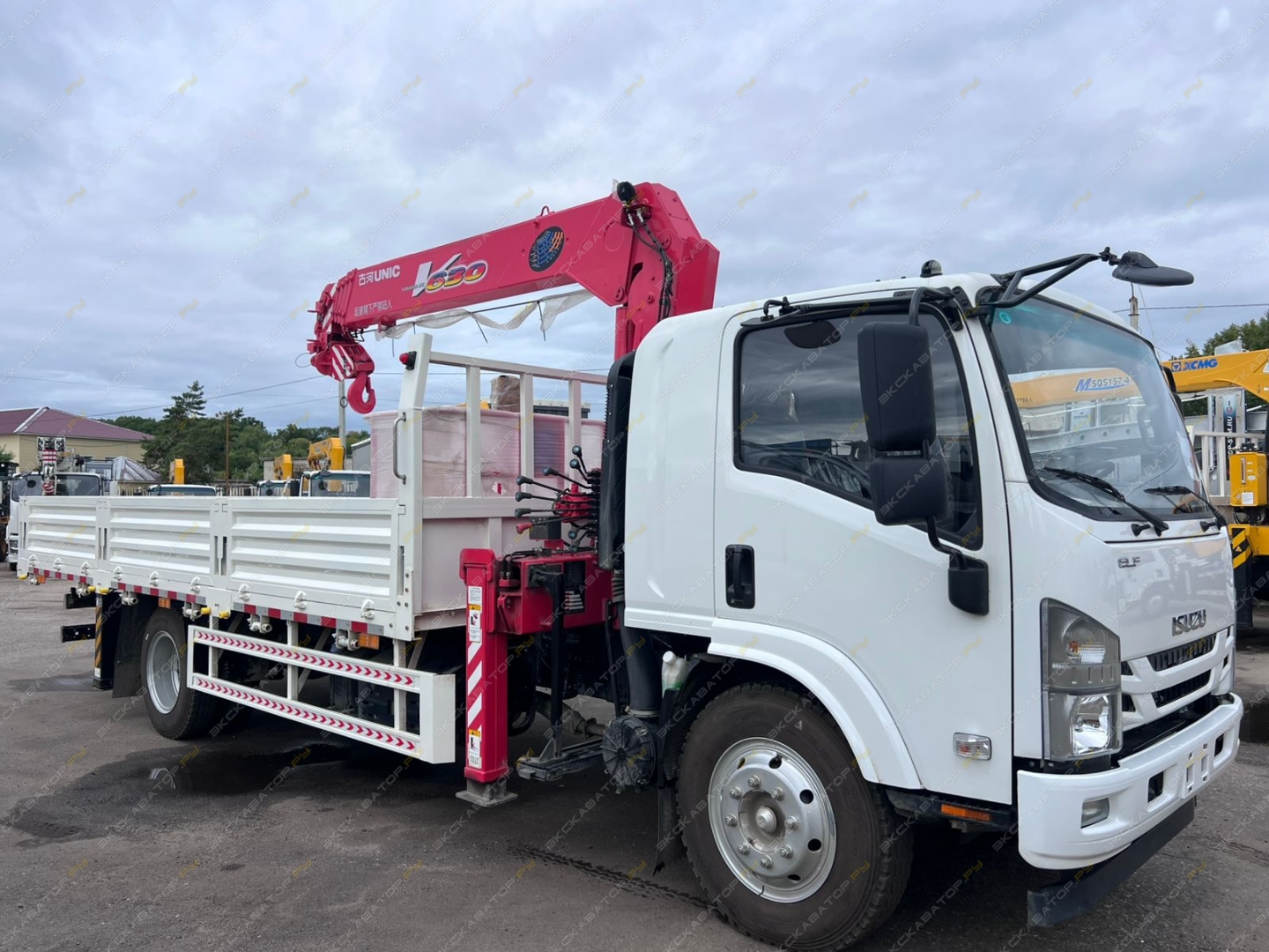 Isuzu Elf [0]