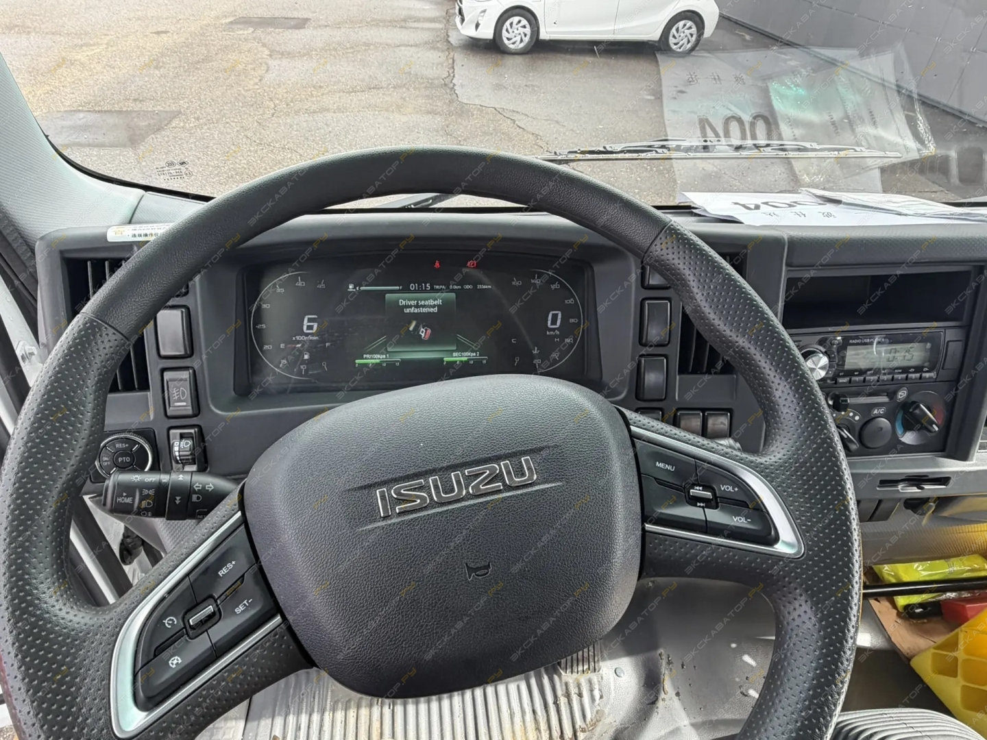 Isuzu Elf [7]