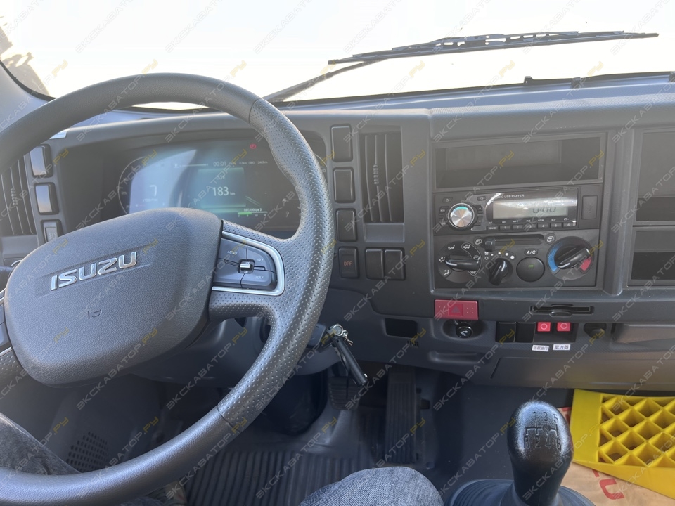 Isuzu Elf [7]