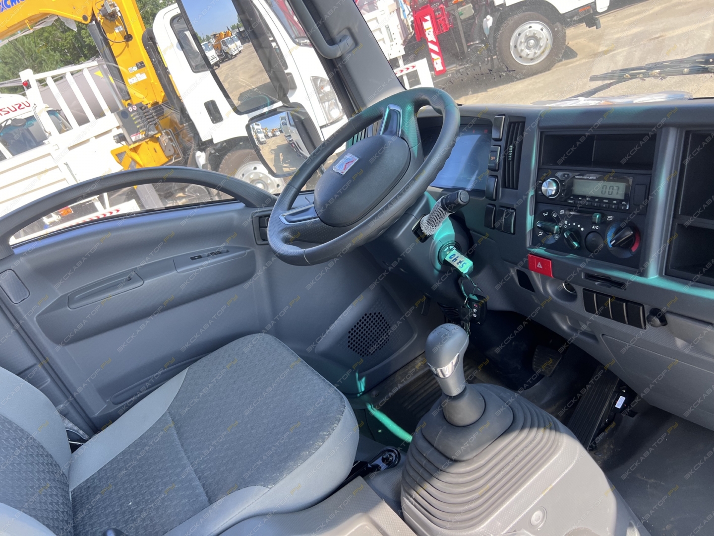 Isuzu Elf STSQ-WSL [10]
