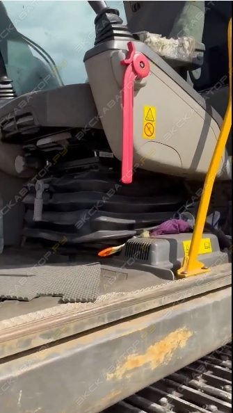 Volvo EC250DL [7]