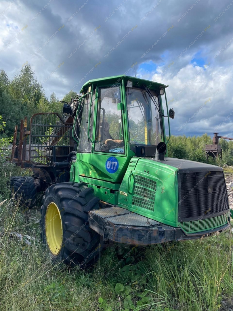 John Deere 1010E [7]