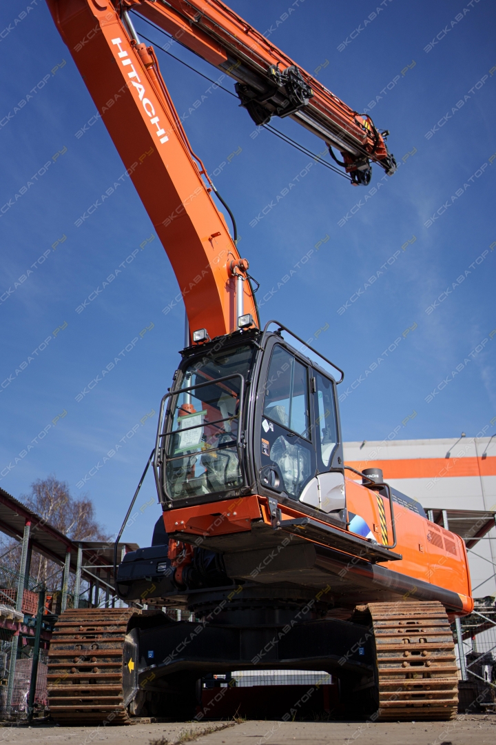 Hitachi ZX330-5A [6]