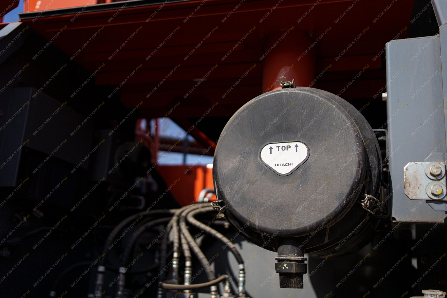Hitachi ZX330-5A [8]