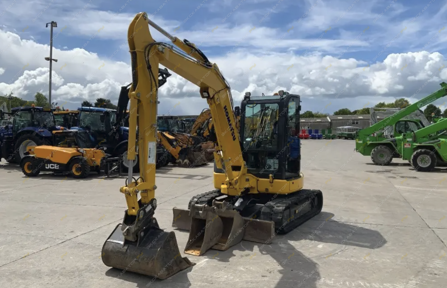 Komatsu PC55-MR3 [3]