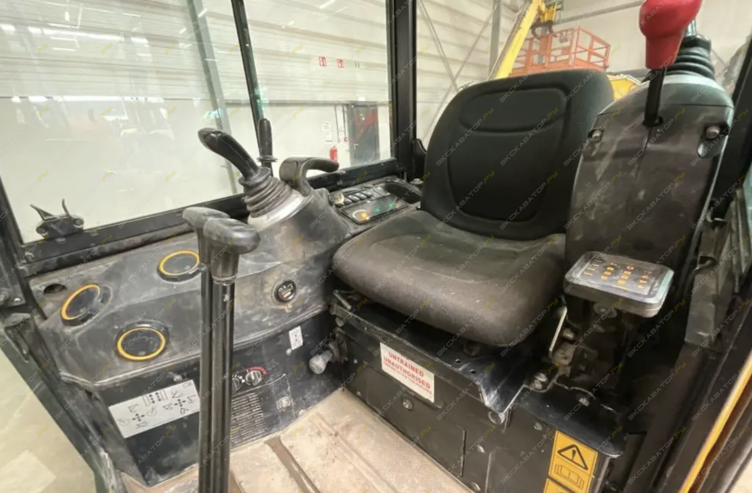 JCB 16 C-1 [4]