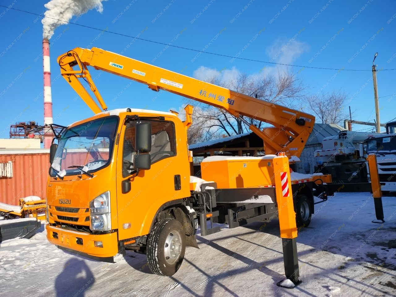 на шасси ISUZU 4Х2 [32]