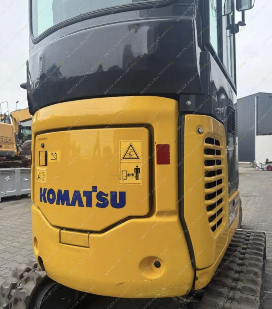 Komatsu PC16R-2HS [9]