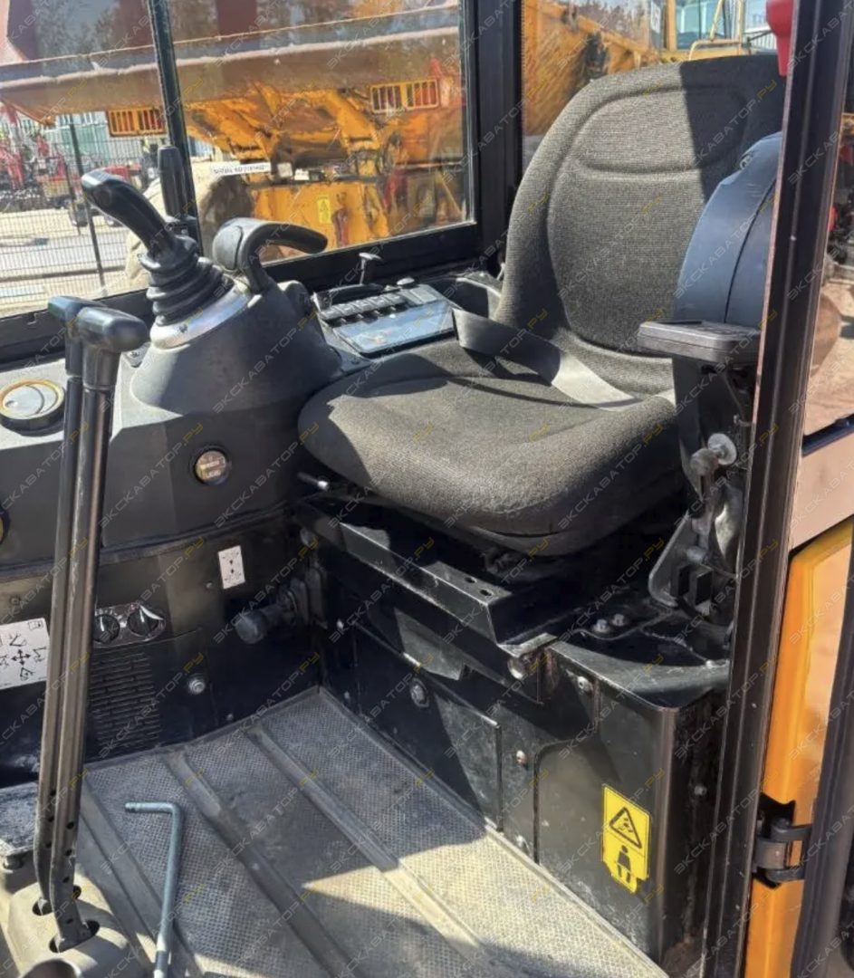 JCB 16 C-1 [4]