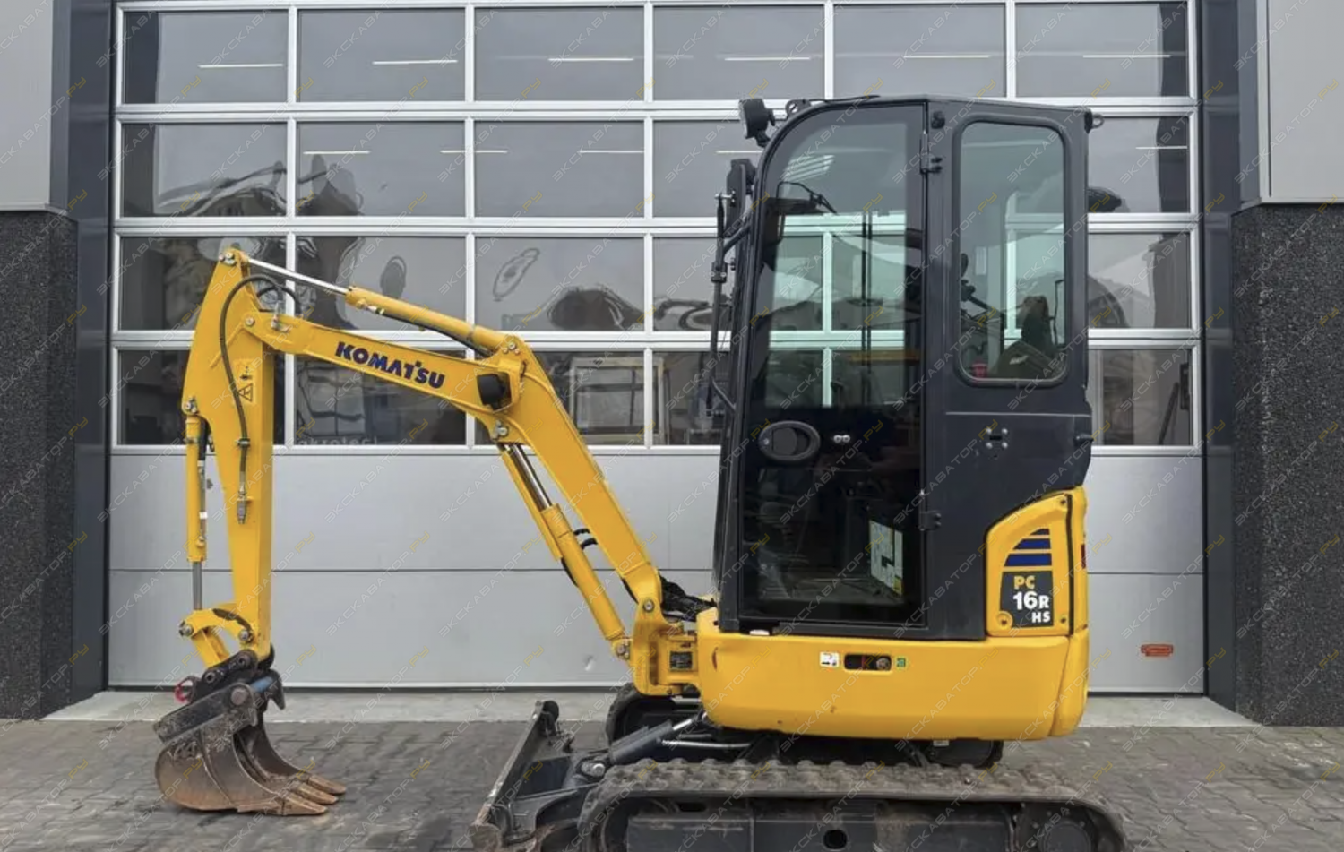 Komatsu PC16R-2HS [0]