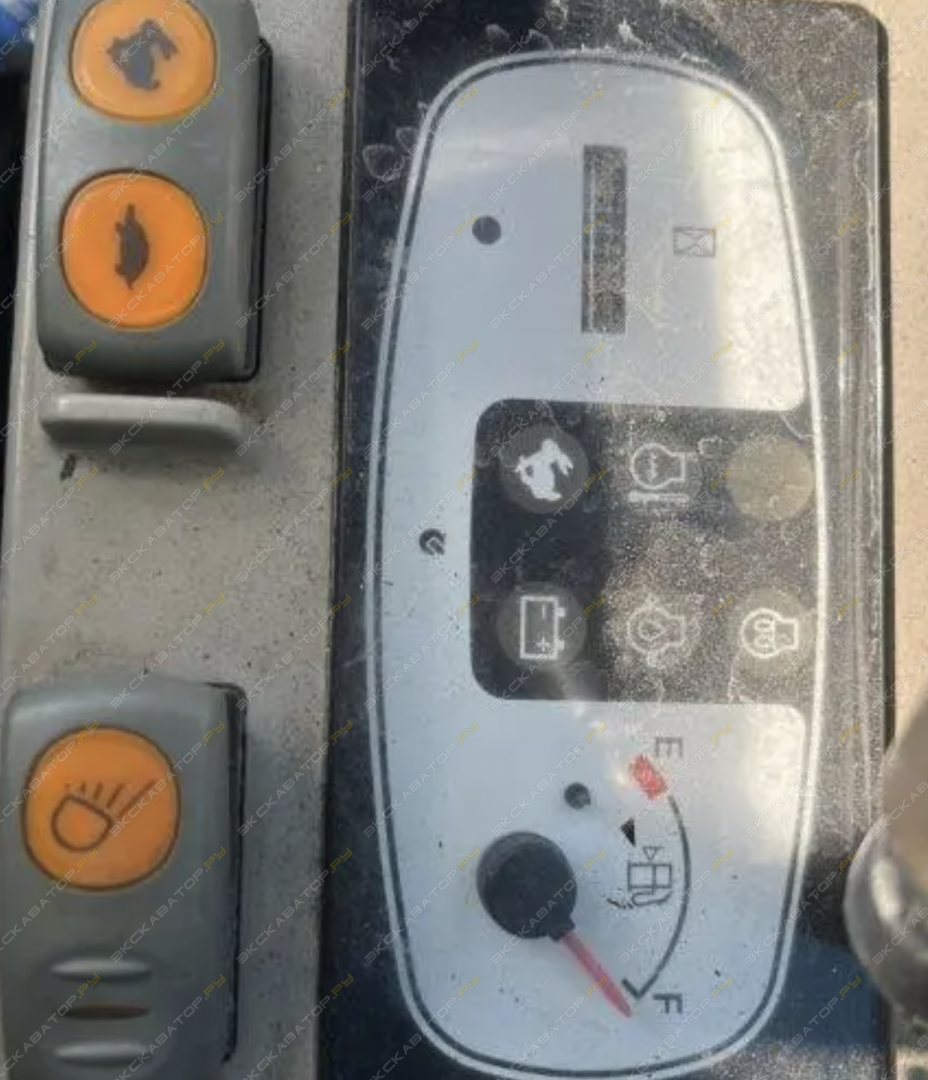 Komatsu PC16R-3 [10]