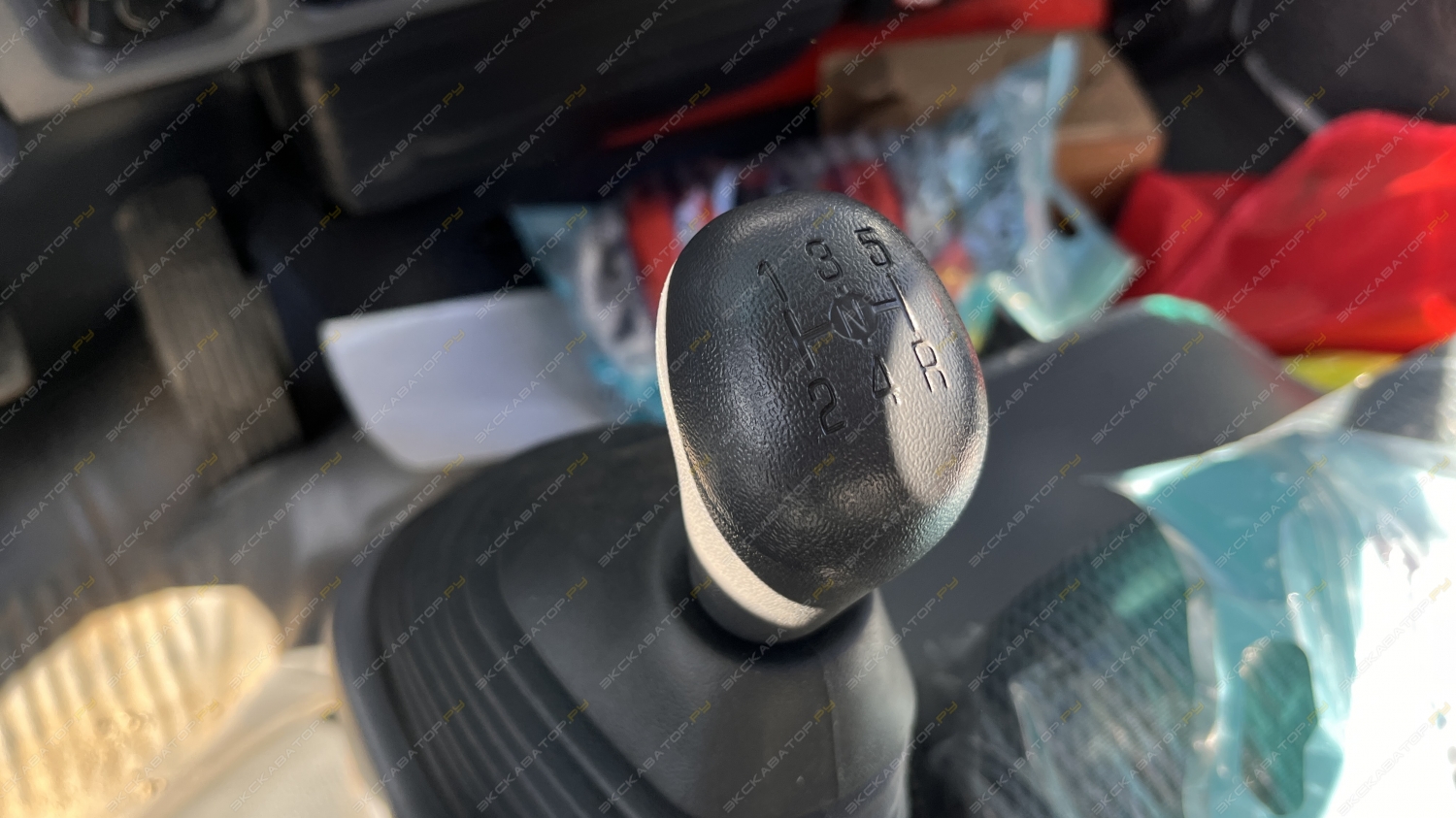 ELF 4x4 двойная кабина высота 20 м [21]