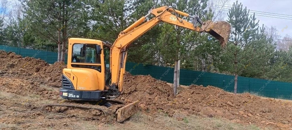 Hyundai R35Z-9 [8]