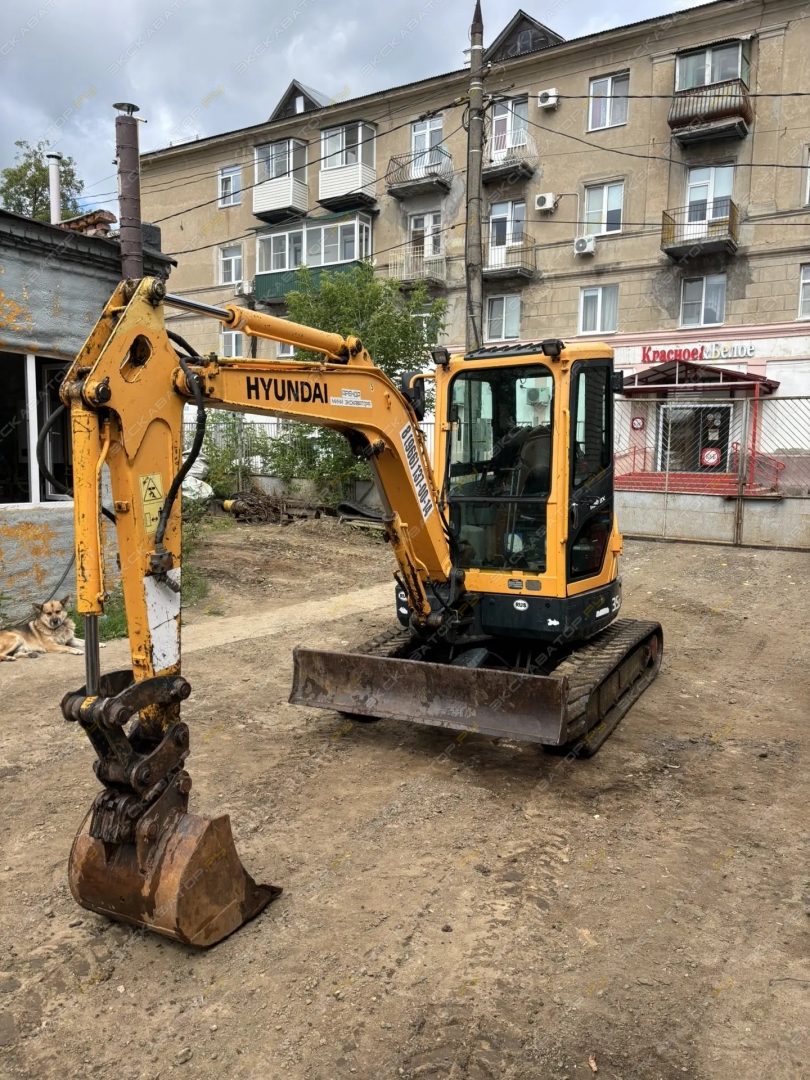 Hyundai R35Z-9 [2]