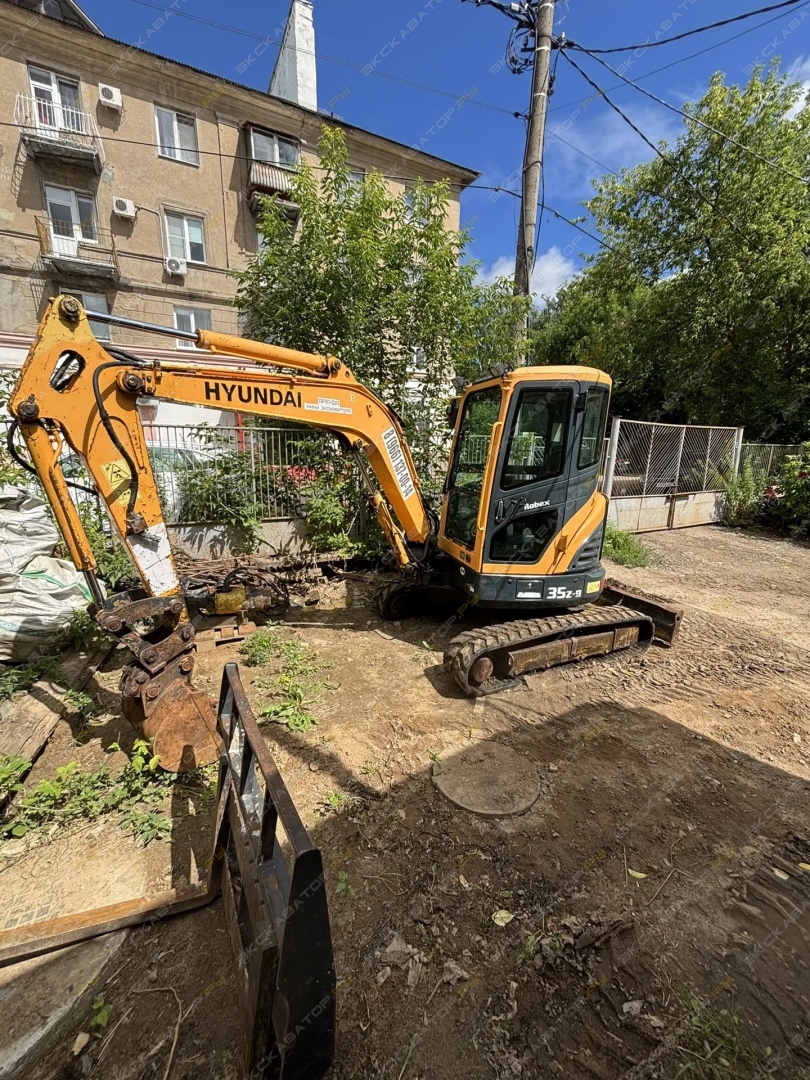 Hyundai R35Z-9 [0]