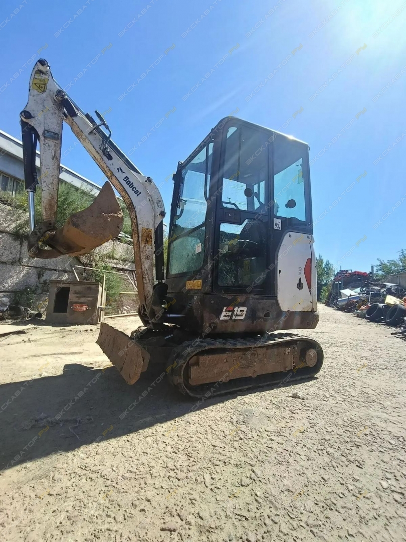 Bobcat E19 [5]
