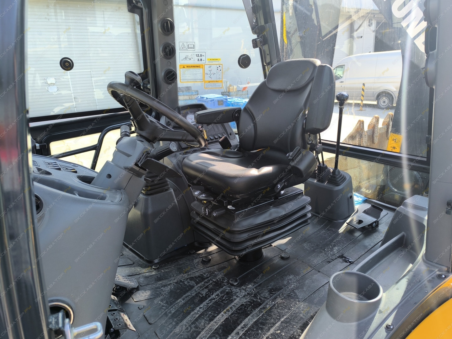 Hyundai H940S [17]